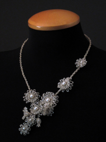 Spring Snow Necklace